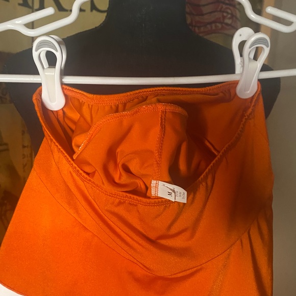 The Lineup Dance wear Halter top and skirt set, Size Medium - Picture 7 of 10